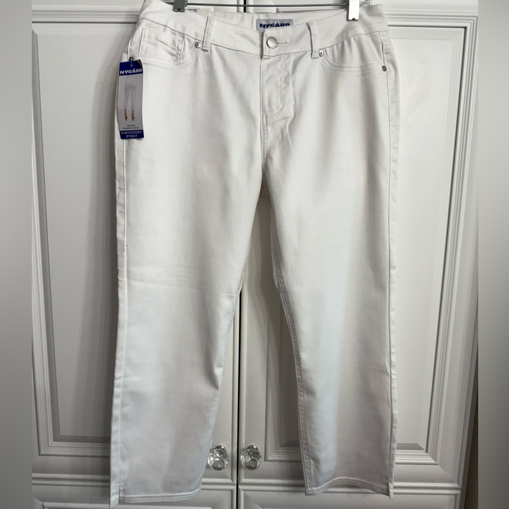 Nygard Denim Jeans Women’s Size 14 White  Skinny Crop Pull-On NWT